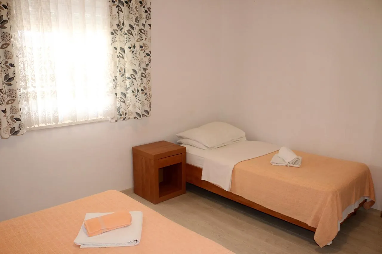 Guesthouse Mihovil Zadar 3*,